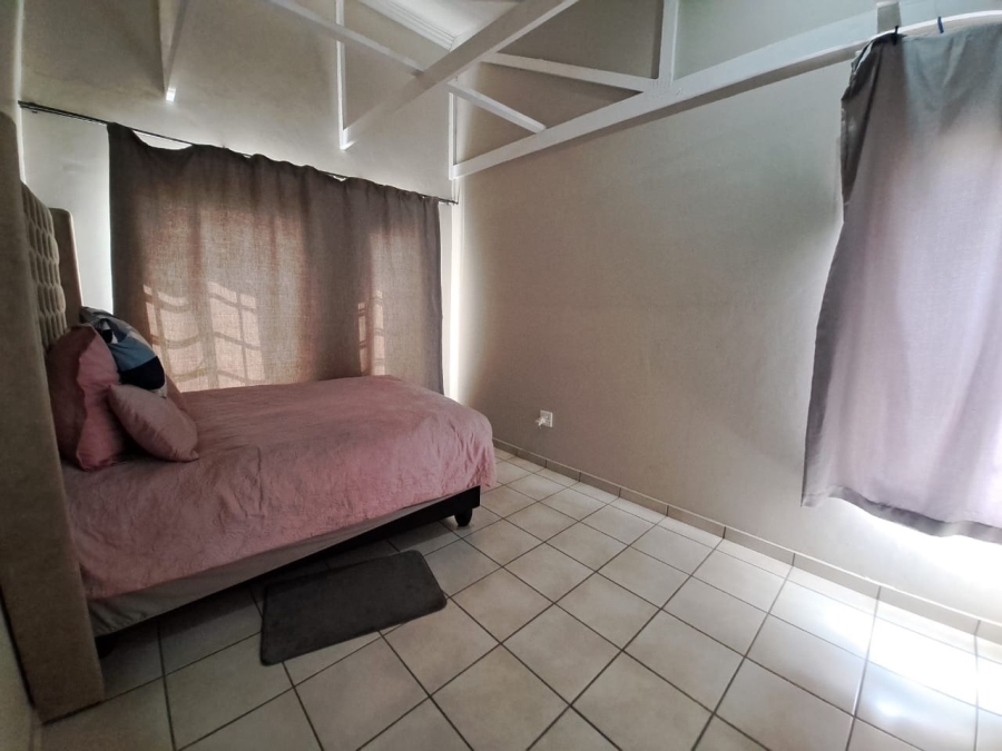 To Let 3 Bedroom Property for Rent in Waterval East North West